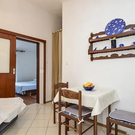 Pag 15670c Διαμέρισμα