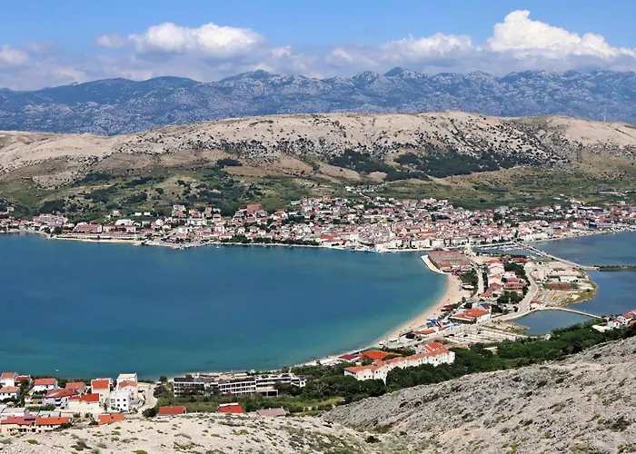 Pag 15670c * Pag Town